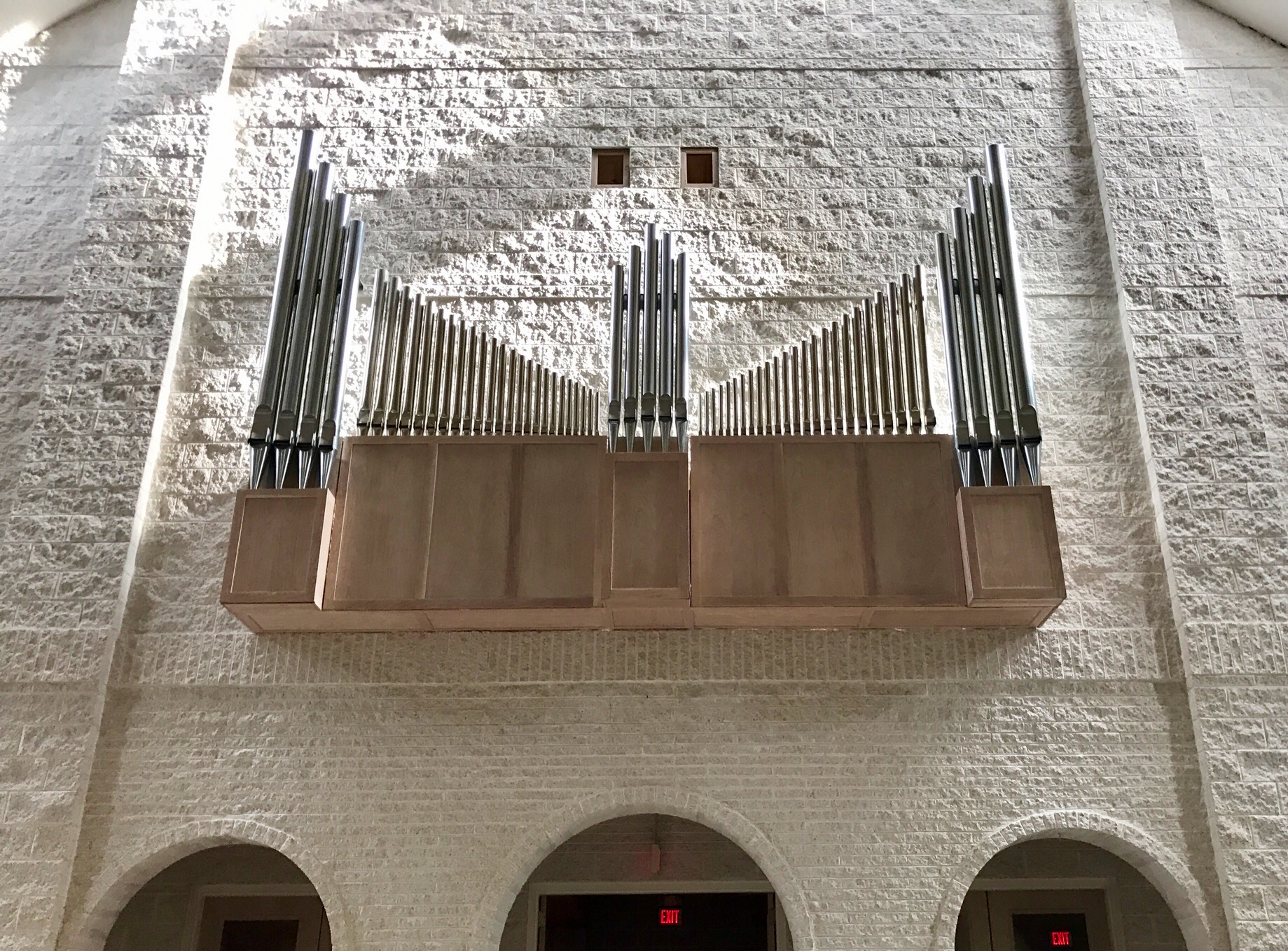 Viscount American Hybrid Pipe Organ