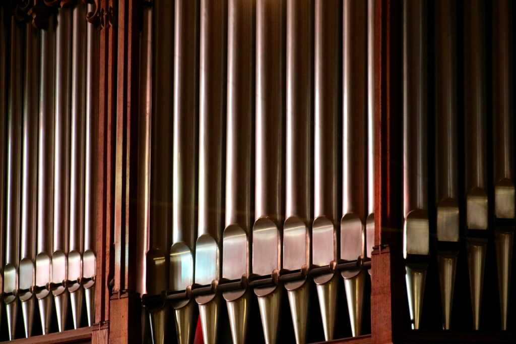 Upgrading Your Pipe Organ With Viscount Organs